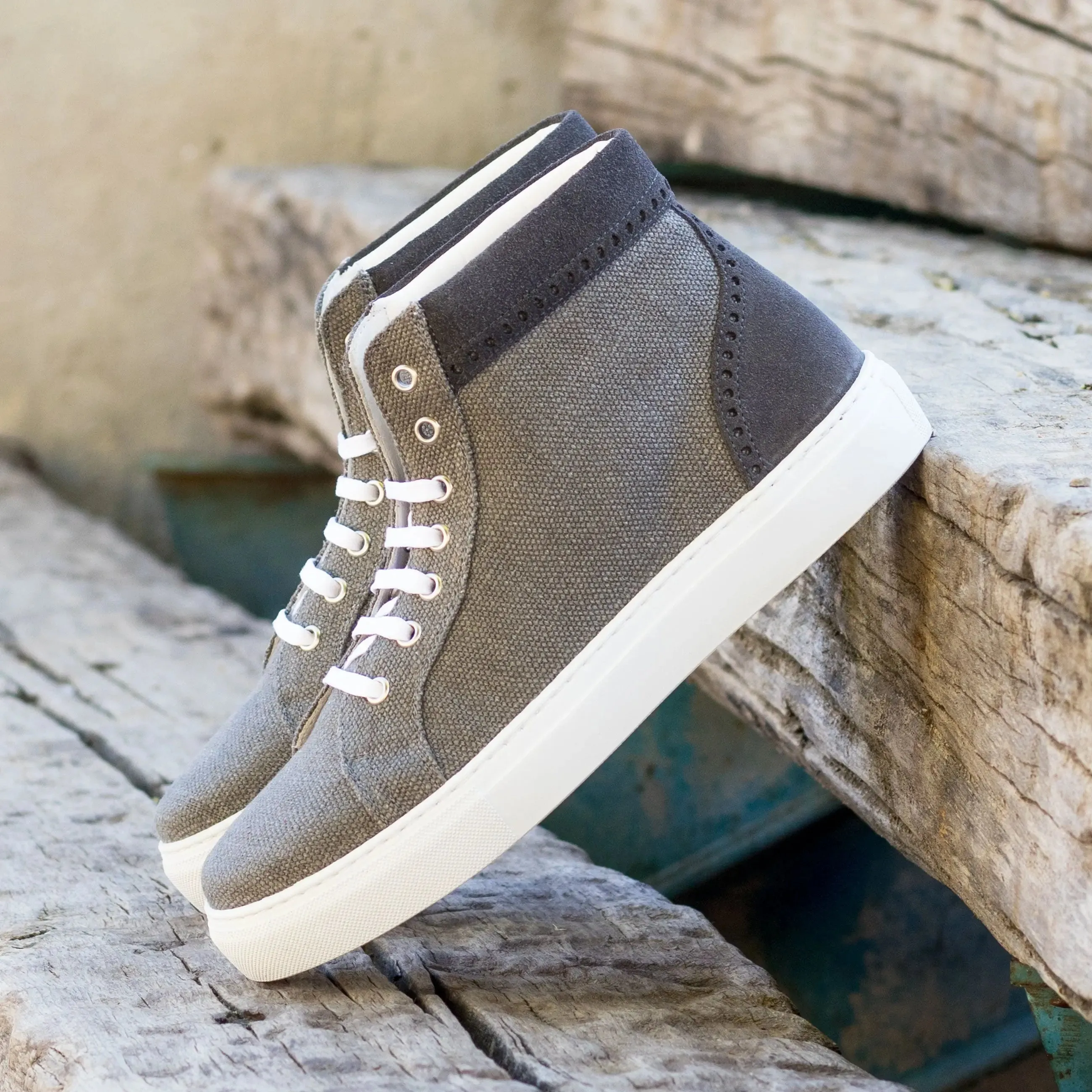 Dapperfam Shoes DapperFam Dante in Grey Women's Linen & Lux Suede High Top