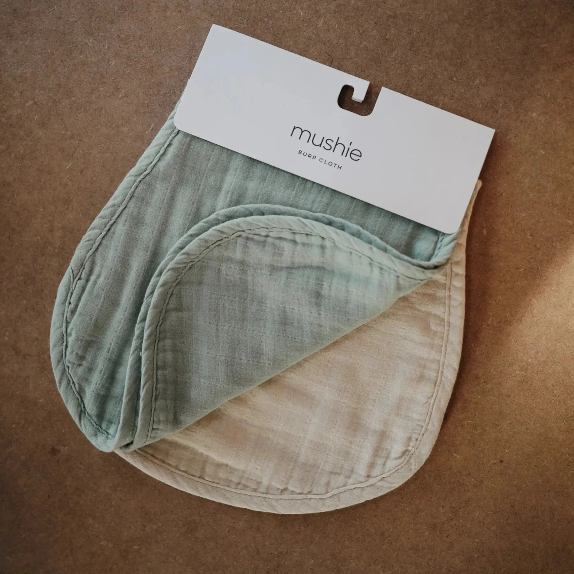MUSHIE Burp Cloth - Roman Green/Fog