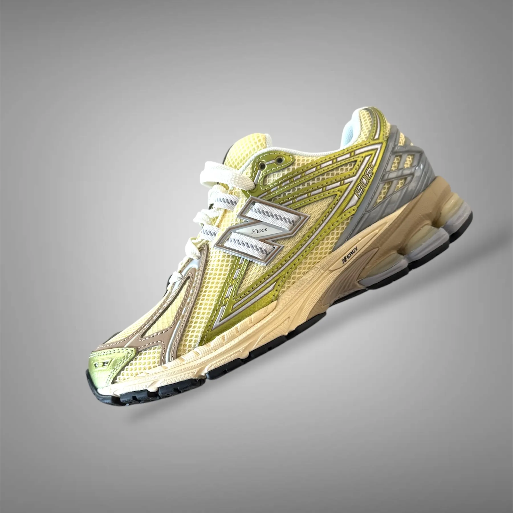 Shoes New Balance New Balance Men’s U1906RND banana green