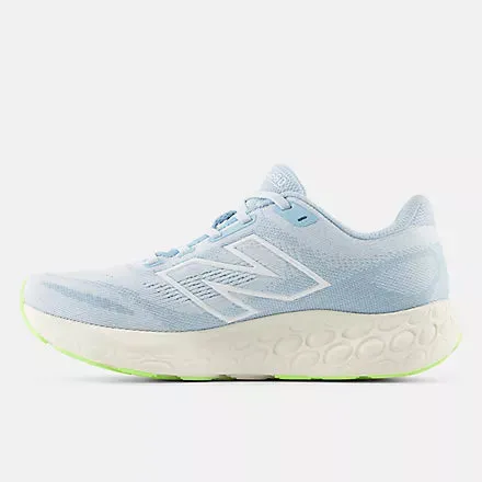 Shoes New Balance Women's 680 V8